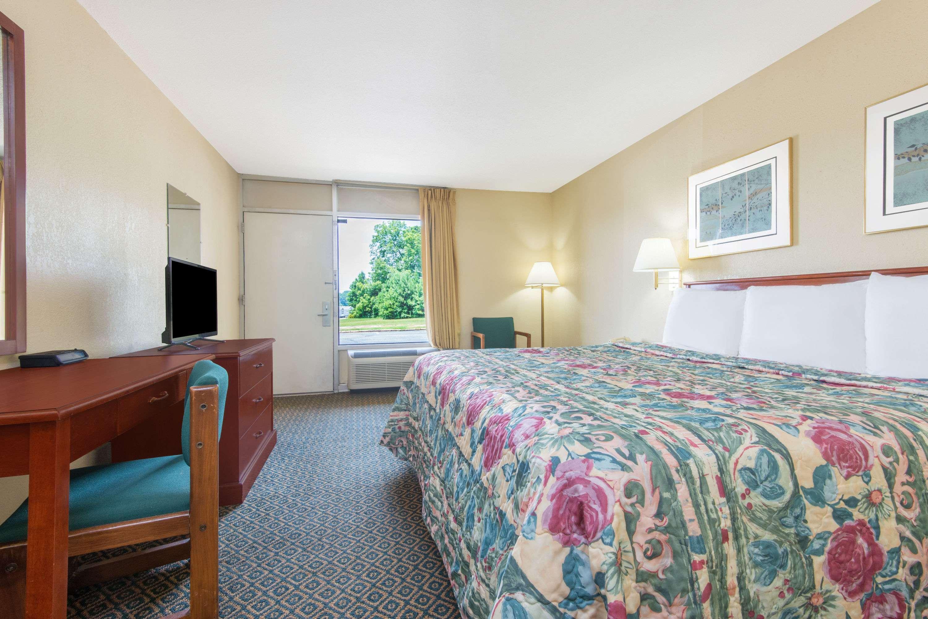 Days Inn By Wyndham Clanton Al Zewnętrze zdjęcie